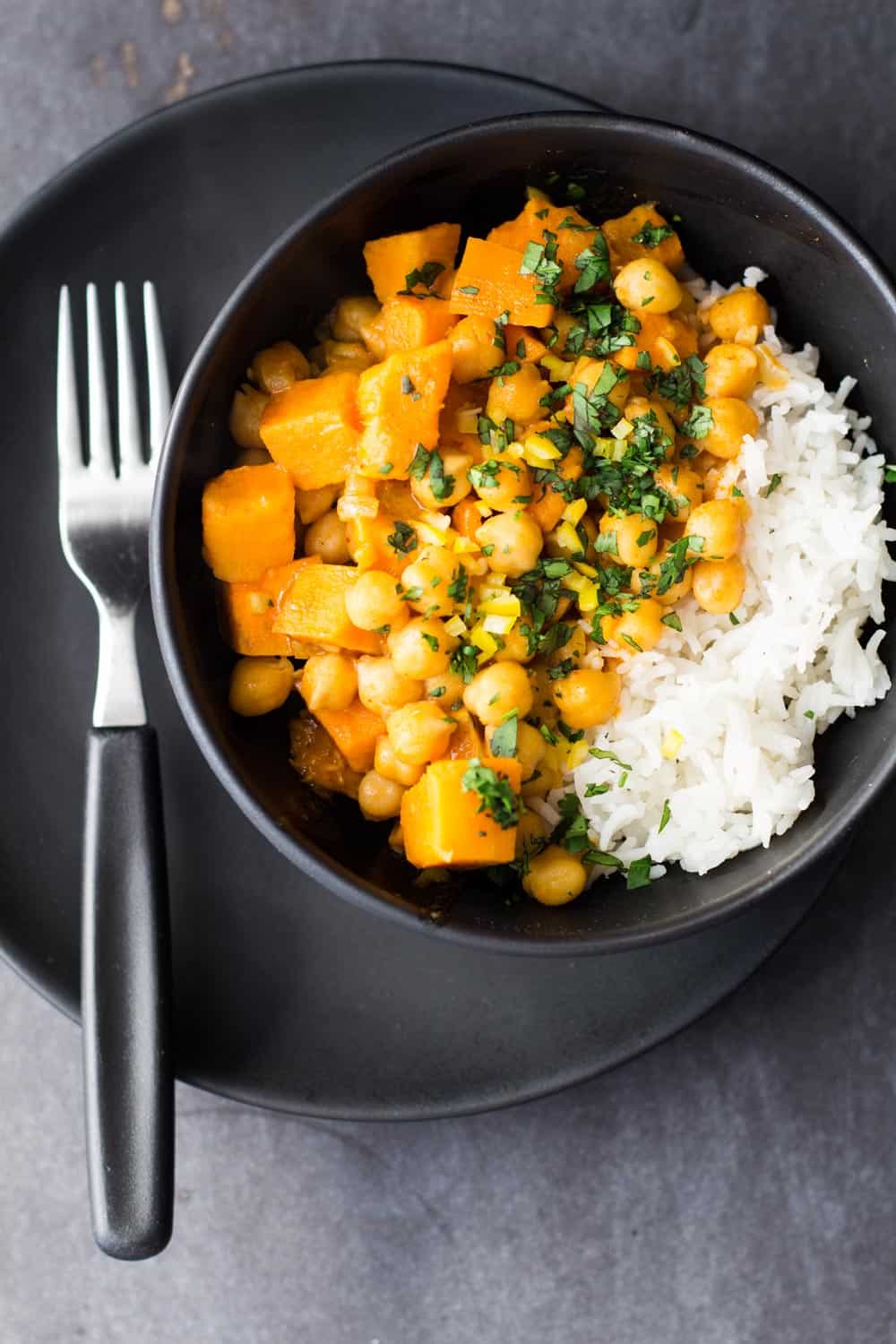 Vegan Sweet Potato and Chickpea Curry - Green Healthy Cooking