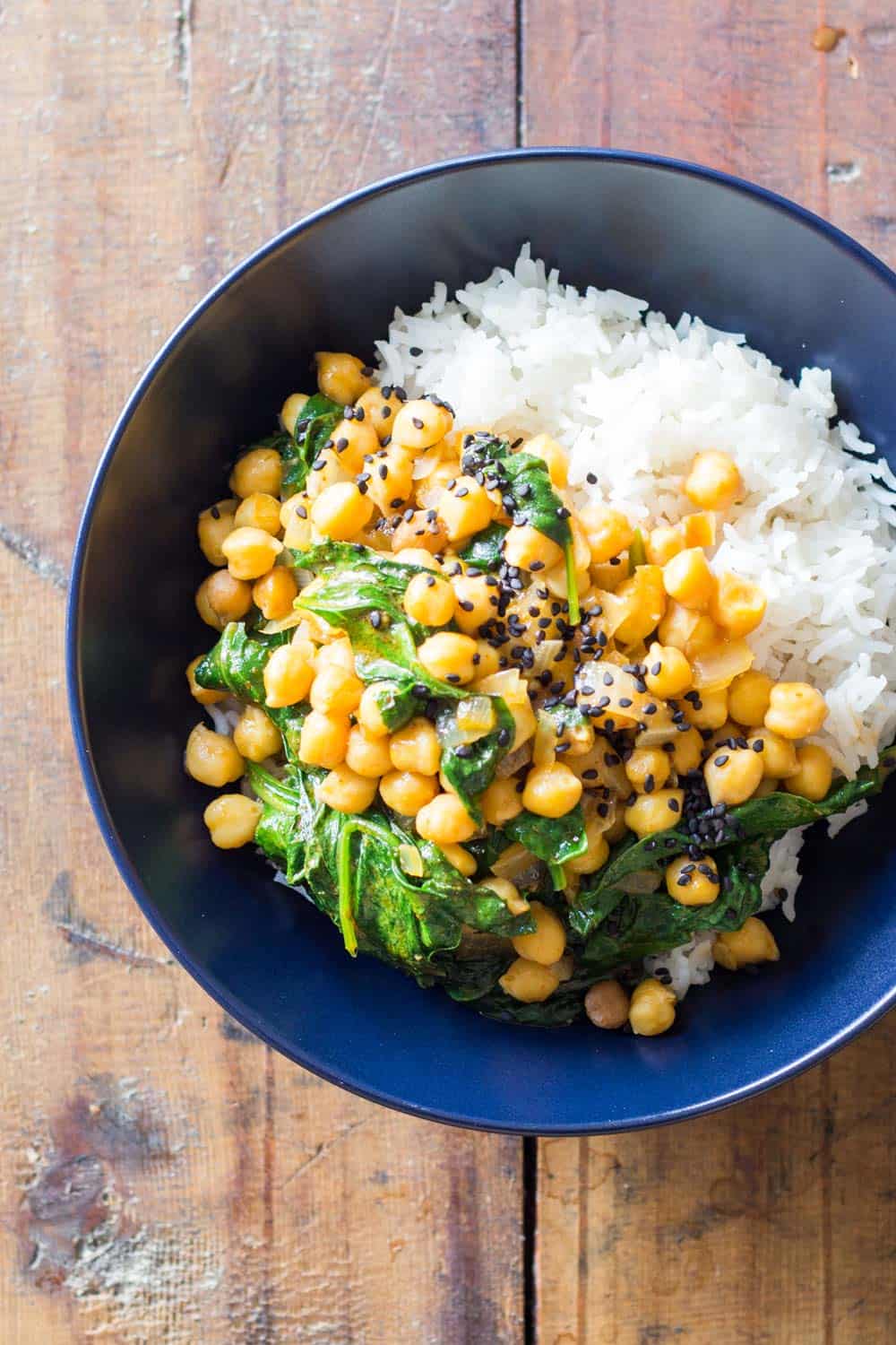 indian-chickpea-curry-with-spinach-chickpea-recipes-vegan-recipes-easy