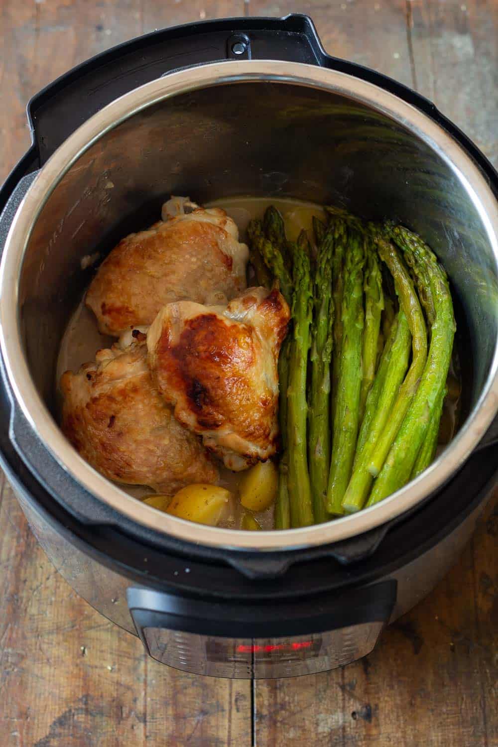 Instant Pot Lemon Chicken with Potatoes and Asparagus