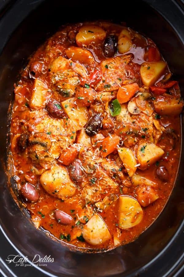 https://greenhealthycooking.com/wp-content/uploads/2019/03/Slow-Cooker-Chicken-Cacciatore-CafeDelites-600x900.jpg